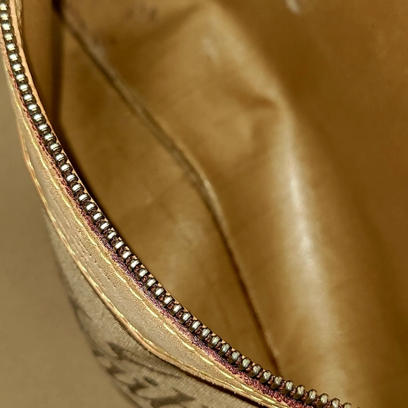 SOLD Authentic Louis Vuitton Neverfull PM - Picture 13 of 16